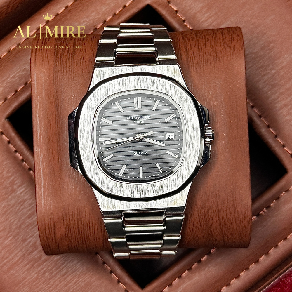 PATEK PHILIPPE Nautilus – “Midnight Flame” Quartz Edition